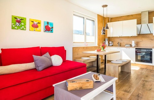 Adnet Apartment | Apartment Motzenhof - Stadtnähe Salzburg - modernes Bauernhoferlebnis inklusive