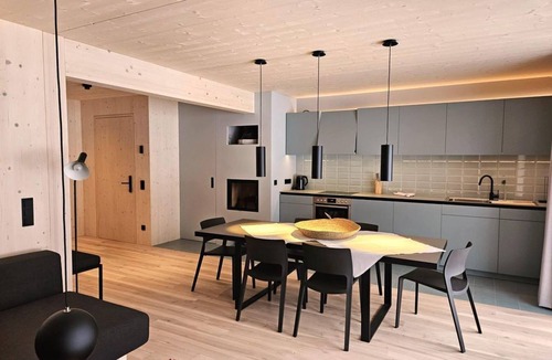 Untertschern Apartment | Apartment N3 Upper floor apartment (Cigaja) - The gray sheep