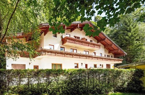 Stuhlfelden Apartment | Apartment nahe den Skigebieten und Ausgangspunkt zu Sehenswürdigkeiten by Interhome