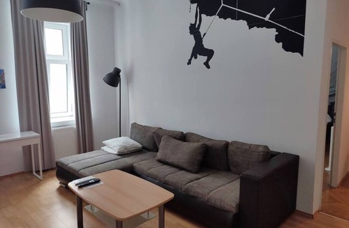 Funfhaus Apartment | Apartment near Schönbrunn