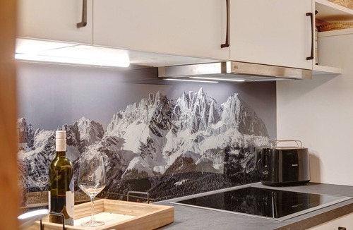 Paß Thurn Apartment | Apartment 'Panorama Chalets Am Pass Thurn' with Mountain View, Private Terrace and Wi-Fi