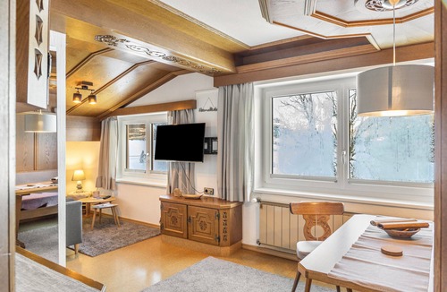 Nesselwaengle Apartment | Apartment 'Schwalbennest - 17' with Mountain View, Shared Terrace and Wi-Fi