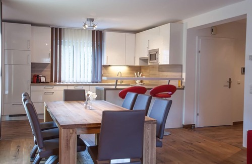 Bad Hofgastein Apartment | Apartment, shower, bath, toilet 3 bedrooms - Alpine Appart