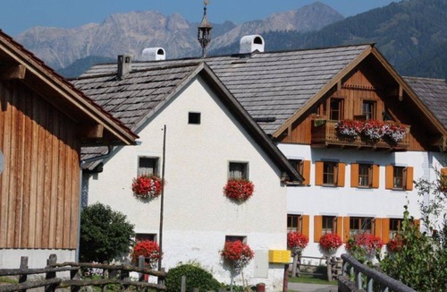 Sankt Michael im Lungau House | Apartment TOP 2 with 2 bedrooms & balcony - Brandstätter, Urbangut