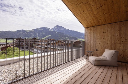 Oberndorf bei Kitzbuhel Apartment | Apartment with 3 private terraces