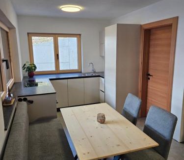 Ainet Apartment | Apartment Warscher