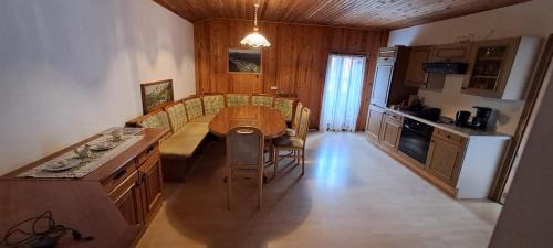 Rohr im Gebirge Apartment | Apartment Weintraube