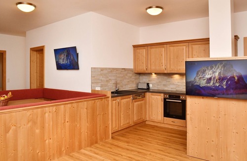 Brixen im Thale Apartment | Apartment with a spa next to the gondola