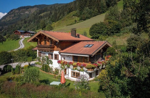 Maishofen Apartment | Apartment with garden Zell am See dogs allowed 6 persons 3 min. to the lake