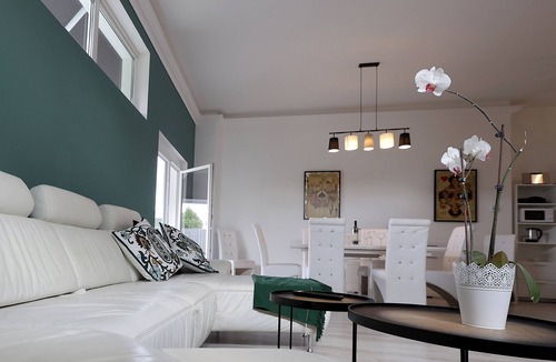 Gratkorn Apartment | Apartment with three bedrooms, bathroom, 2 WCs, terrace and parking spaces