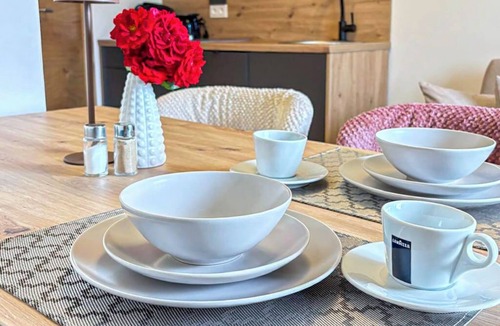 Rosegg Apartment | Appartement Typ A by Interhome