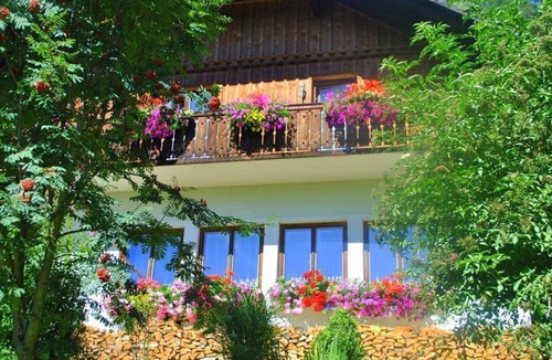 Krakaudorf Apartment | Appartement/fewo, Dusche Oder Bad, WC, 1 Schlafrau - Wedam Ronald - "apartment zum Wasserfall"
