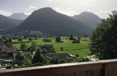 Lofer Apartment | Appartement Salzburgblick - The Panoramic View Apartments Bed & Breakfast