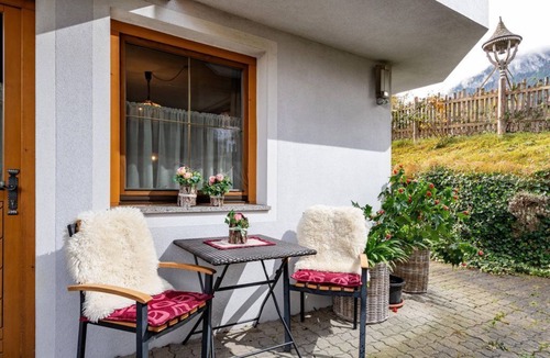 Soell House | Appartement Tenne 1 Schlafraum und Wohnschlafraum - Biobauernhof Entinghof