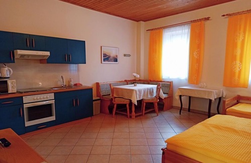 Rust Apartment | Appartment Nr. 1: 1 Schlafraum, Dusche, Badew. WC - Alte Mühle