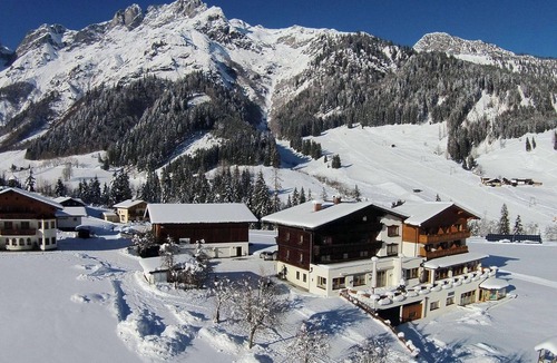 Sankt Martin am Tennengebirge Apartment | Apartment type 2, shower, toilet, balcony - Alpengasthof L�mmerhof