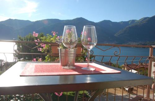 Lezzeno Bed & Breakfast | B&B Cherry En Rose