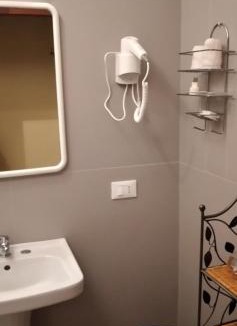 Montefiorino Apartment | B&B La Verna