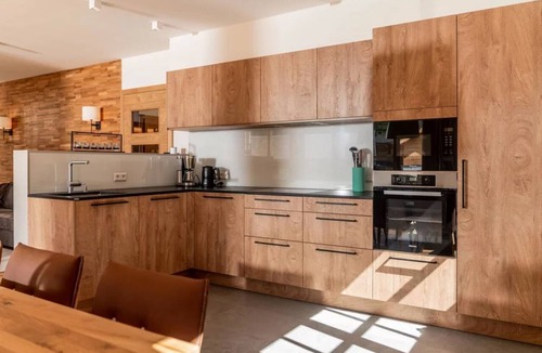 Haus Ski Chalet | Beautiful chalet with private sauna.