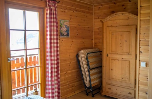 Sankt Margarethen im Lungau House | Beautiful holiday home wooden chalet with sauna and fireplace
