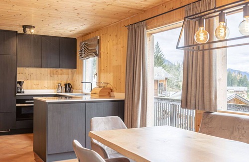 Annaberg im Lammertal House | Beautiful apartment in villa for 8 guests with pool, WIFI, TV and terrace