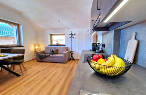Außerweerberg Apartment | Beautiful apartment for 3 people with WIFI, TV and balcony