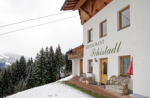 Emberg Apartment | Beautiful apartment for 4 people with WIFI, TV and terrace