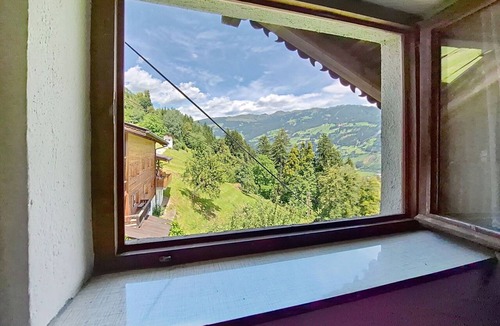 Zellbergeben Apartment | Beautiful apartment for 5 guests with WIFI, TV and balcony