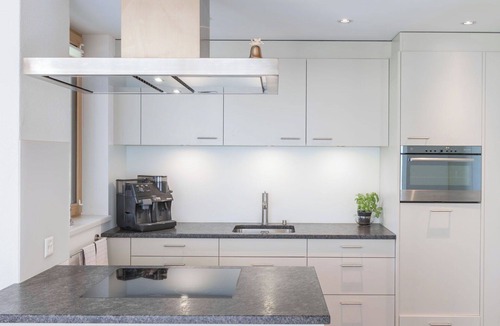 Laax Apartment | Beautiful apartment for 7 people with TV, balcony, pets allowed and panoramic view