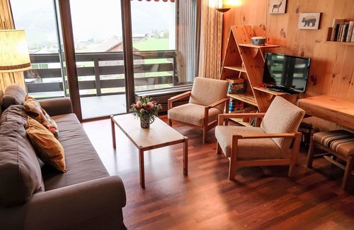 Acletta Apartment | Beautiful apartment for 4 guests with pool, WIFI, TV, balcony, pets allowed and panoramic view