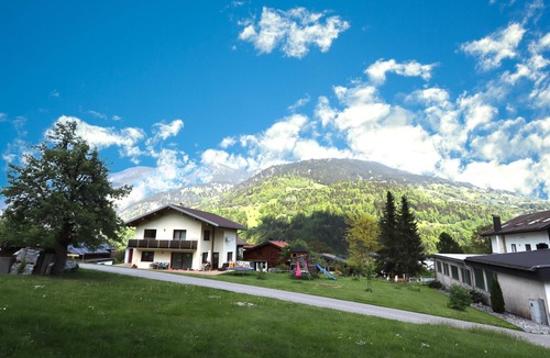 Vandans Apartment | Beautiful apartment in a sunny location