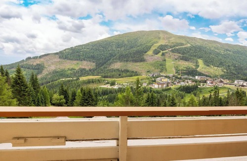 Katschberg Apartment | Beautiful apartment for 2 guests with WIFI, TV, balcony and pets allowed