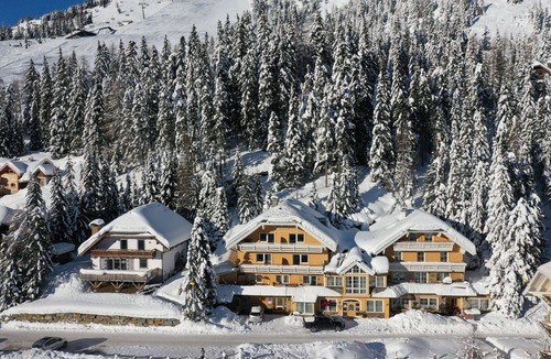 Katschberg Apartment | Beautiful apartment for 2 guests with WIFI, TV, balcony and pets allowed