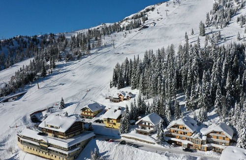Katschberg Apartment | Beautiful apartment for 6 people with WIFI, TV, balcony and pets allowed