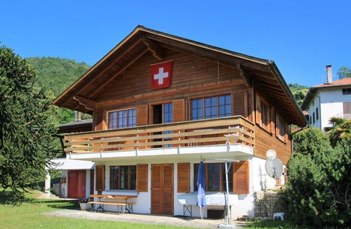 Castello House | Beautiful private villa for 6 guests with WIFI, TV, terrace and pets allowed