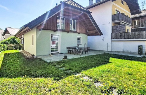 Ebensee House | Beautiful private villa for 5 guests with TV and pets allowed
