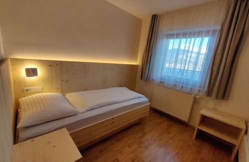 Naz Bed & Breakfast | Beautiful Residence Klementhof with garden and a seasonal outdoor pool