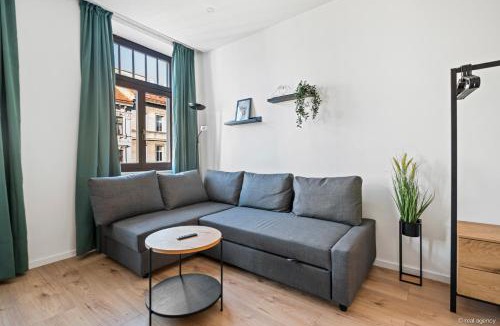 Funfhaus Apartment | Bernhards Apartment Flurschützstraße