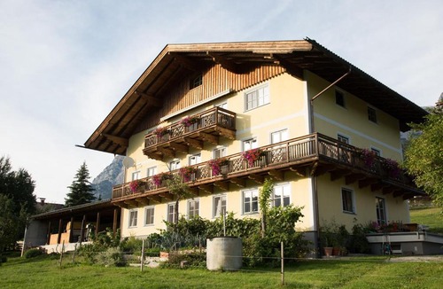 Laubichl Apartment | Bio-Bauernhof Einberghof