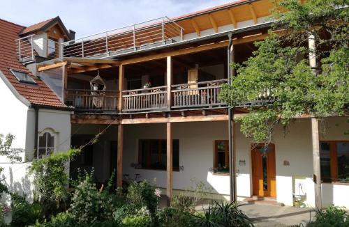 Zemendorf House | Biohof - Familie Neuberger
