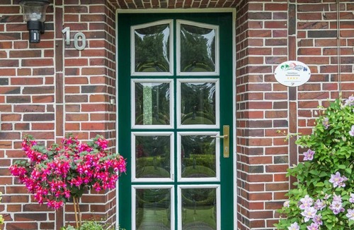 Stedesdorf Apartment | Birgit s Huuske, Germany