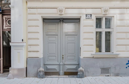 Mariahilf Apartment | Blueground | Mariahilf, fully furnished & ready