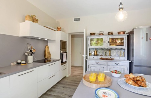Civenna Villa | Bright and welcoming two-level villa with large garden, just 5km from Bellagio and 2.5km from the pretty village of Civenna! The villa is located halfway between the picturesque Bellagio (a stunning town on the Como Lake) and Mount S.Primo, which offers