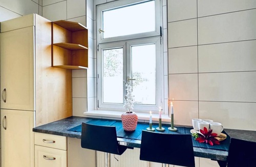 Liesing Apartment | Bright Room in Shared Apartment | Walk to Kaufpark