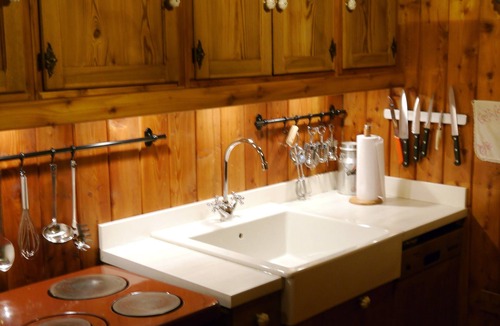 Bad Vigaun Cabin | Cabin 'Kappacher' with Mountain View, Private Terrace and Wi-Fi