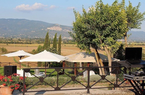 Fratticciola House | Casa Lamina L, fully refundable with voucher*: A characteristic and welcoming apartment that is part of a villa, with Free WI-FI.