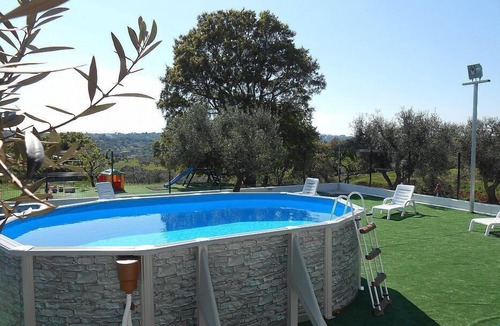 Casalini House | Casa Viola D: A welcoming apartment surrounded by the greenery, with Free WI-FI.