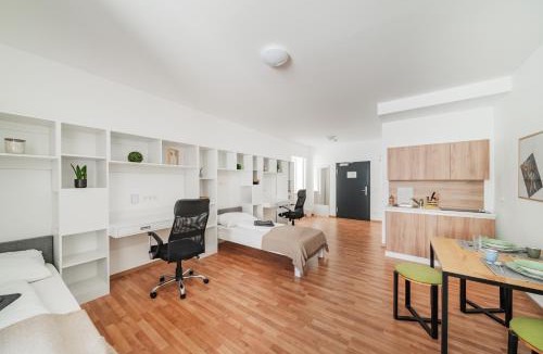 Wiener Neustadt Apartment | Central Urban Studio