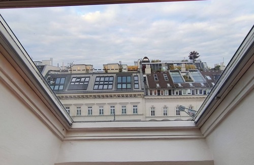 Innere Stadt Apartment | Central Vienna Apartment - Museum district with A/C