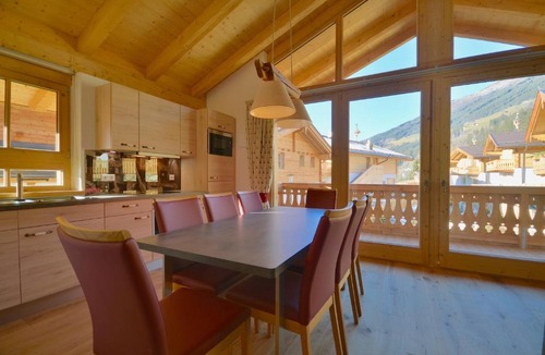Schonbach Ski Chalet | „Chalet 13 Am Sonnenhang“ by Alpen Apartments